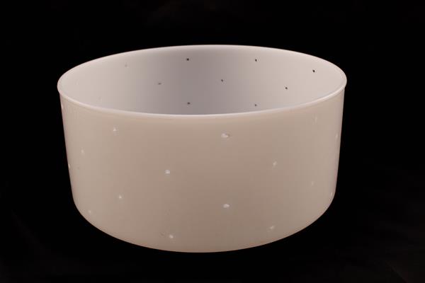 Juustomuotti ilman kantta brielle ja muille homejuustoille. Halk. 21 cm. K: 9 cm