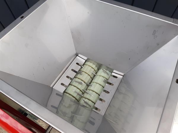 Mehustussarja - 20 litran mäntäpuristin, sis. puristuspussi ja 20 litran hedelmämylly