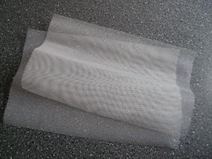 Juustoverkko / idätysverkko – hienosilmäinen verkko juustonvalmistukseen, vehnänoraalle ja mikrovihanneksille (2 kpl, 30x22 cm)